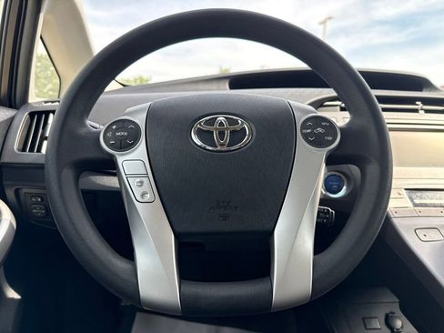 Used 2013 Toyota Prius Two FWD image 11