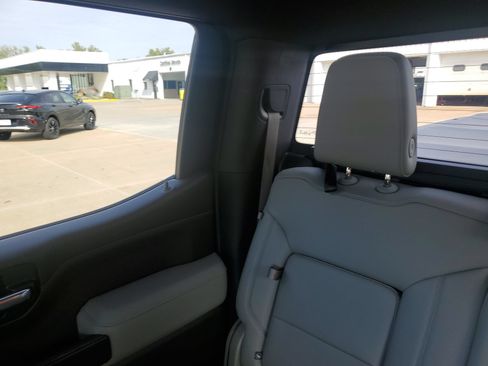 Used 2021 GMC Sierra 1500 SLT w/ SLT Premium Package AWD/4WD image 13