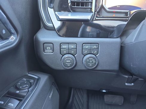 New 2026 Chevrolet Silverado 1500 LT Trail Boss w/ Safety Package AWD/4WD image 16
