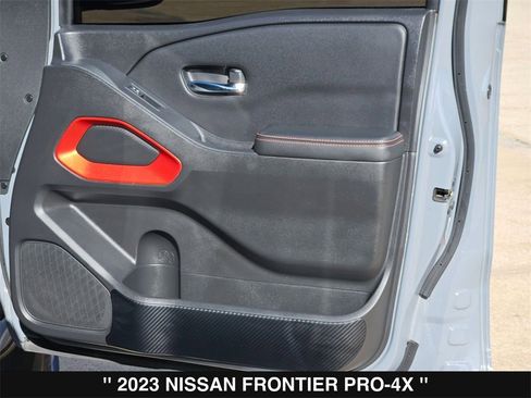 Used 2023 Nissan Frontier PRO-4X w/ Technology Package image 30