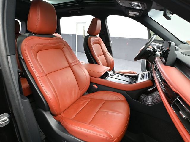Used 2025 Lincoln Aviator Reserve w/ Jet Appearance Package AWD/4WD image 45