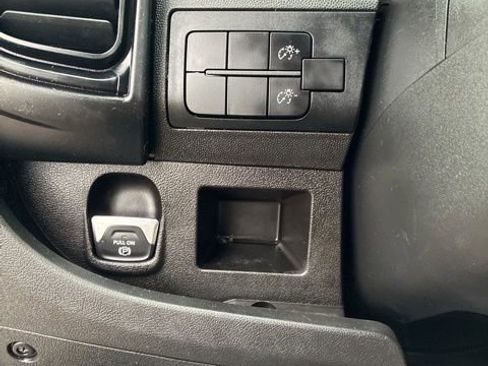 Used 2023 RAM ProMaster 2500 FWD image 30
