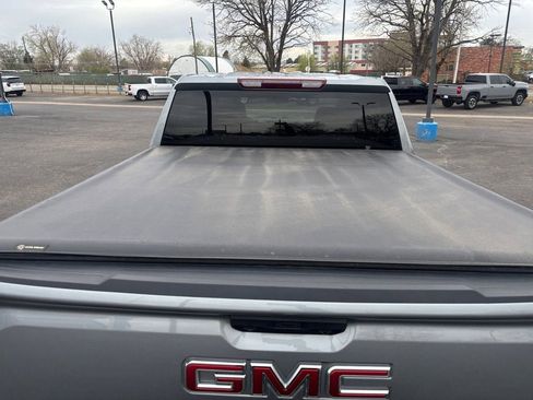 Used 2024 GMC Sierra 1500 Elevation image 17
