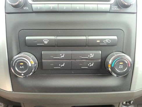 Used 2017 Nissan Frontier SV RWD image 36