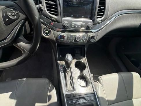 Used 2014 Chevrolet Impala LTZ FWD image 16