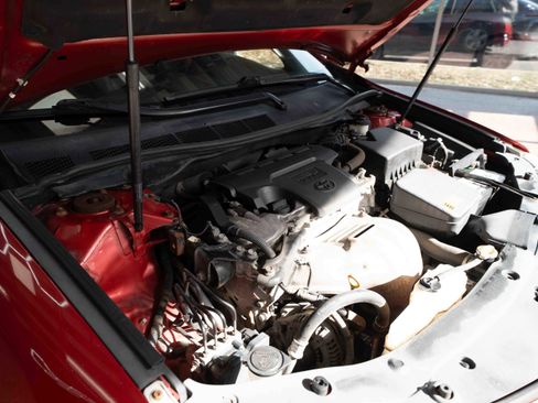 Used 2012 Toyota Camry SE image 30