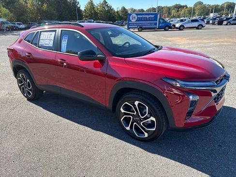 New 2026 Chevrolet Trax RS w/ Driver Confidence Package image 7