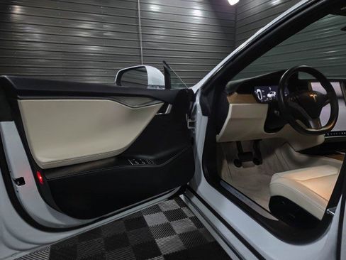 Used 2019 Tesla Model S Long Range image 30