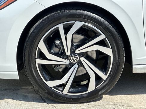 Used 2025 Volkswagen Jetta SEL image 26