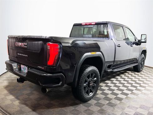 Used 2024 GMC Sierra 3500 AT4 w/ AT4 Premium Plus Package image 8