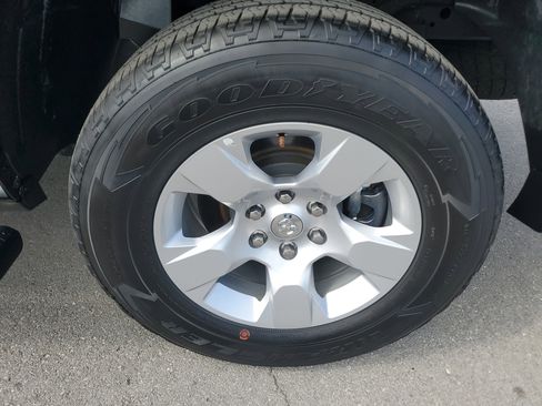 Used 2023 RAM 1500 Big Horn w/ Trailer Tow Group image 25