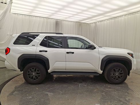 Certified 2025 Toyota 4Runner SR5 image 25