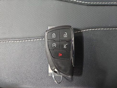 Used 2024 Chevrolet Traverse RS image 37