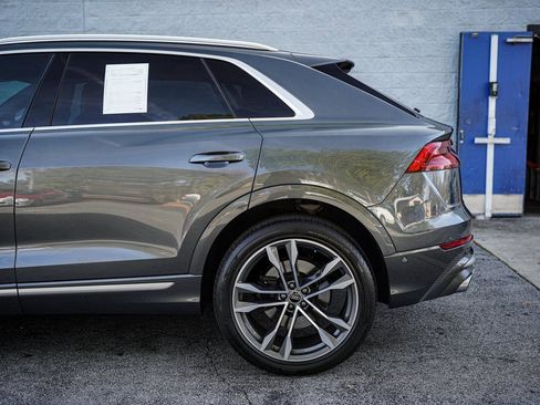 Used 2021 Audi SQ8 Prestige w/ Prestige Package image 11