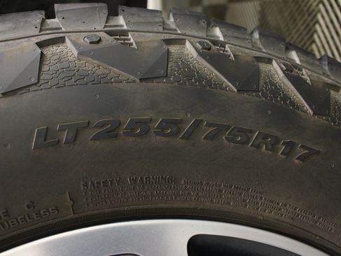 Used 2015 Jeep Wrangler Rubicon AWD/4WD image 32