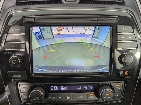 Used 2016 Nissan Maxima SR image 26