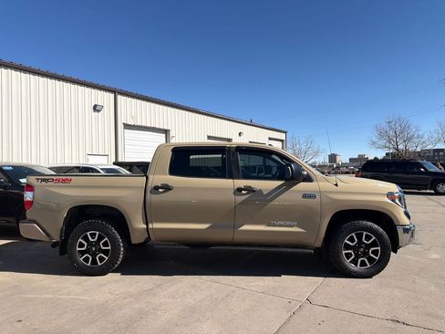 Used 2018 Toyota Tundra SR5 w/ TRD Off Road Package image 4