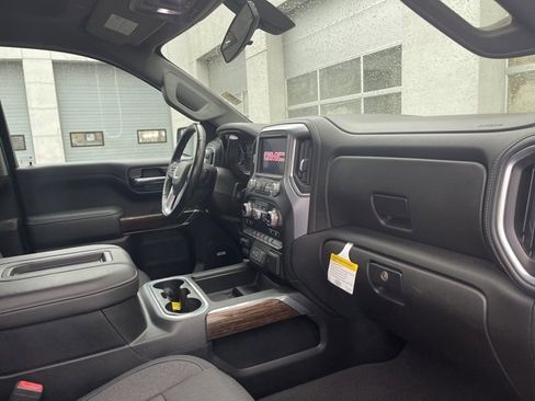 Used 2020 GMC Sierra 1500 Elevation image 22