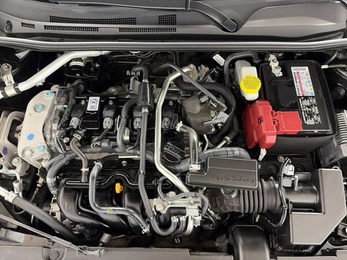 Certified 2023 Nissan Sentra SR FWD image 11