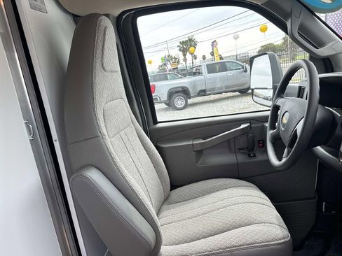 New 2025 Chevrolet Express 3500 w/ Power Convenience Package RWD image 9
