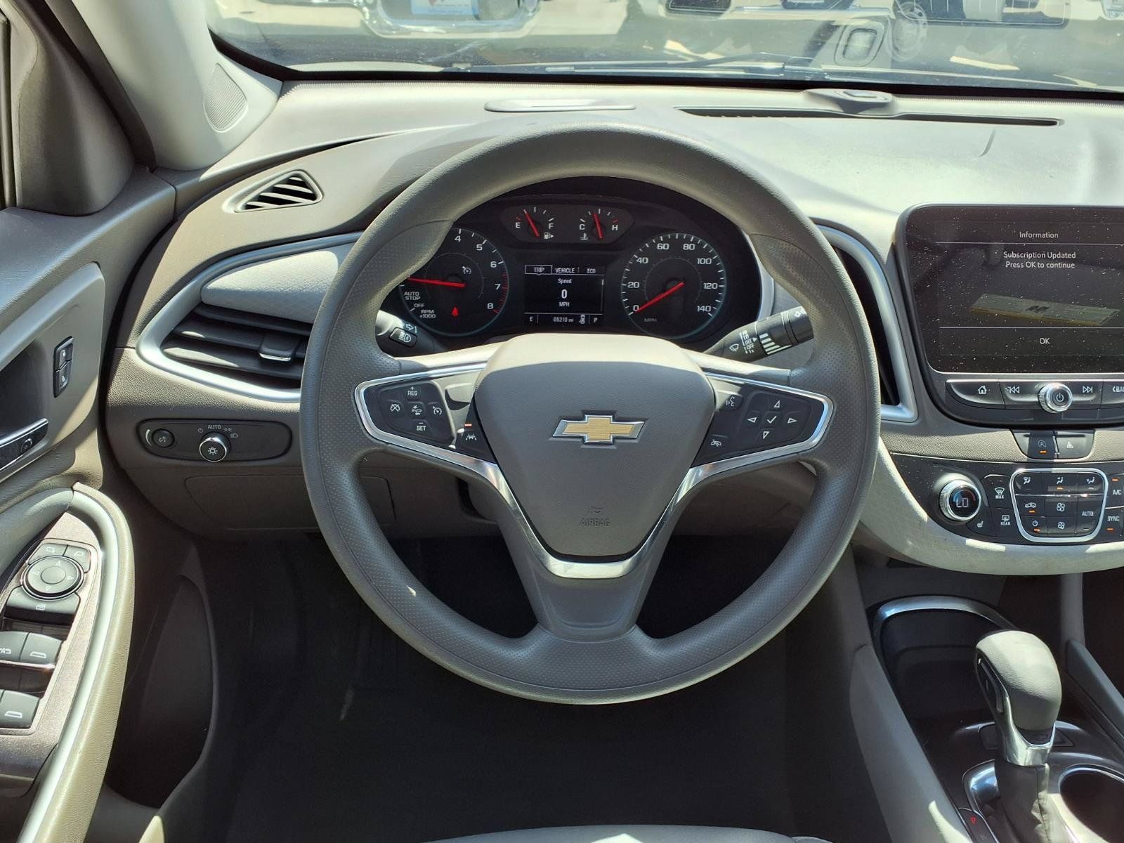 Used 2024 Chevrolet Malibu LT FWD image 15