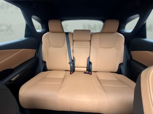 Used 2025 Lexus RX 350 Premium FWD image 7