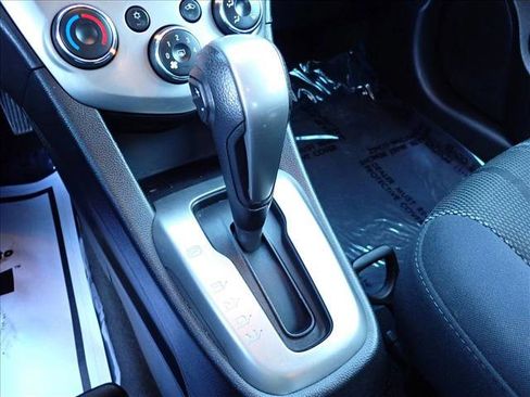 Used 2014 Chevrolet Sonic LT image 18