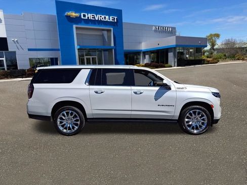 Used 2022 Chevrolet Suburban High Country w/ Max Trailering Package AWD/4WD image 26