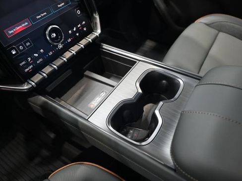 New 2026 GMC Acadia AT4 w/ Luxury Package AWD/4WD image 19