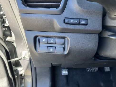 Certified 2023 Nissan Leaf S image 13