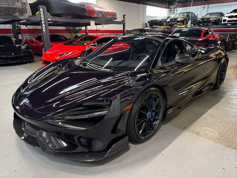 Used 2021 McLaren 765LT image 12