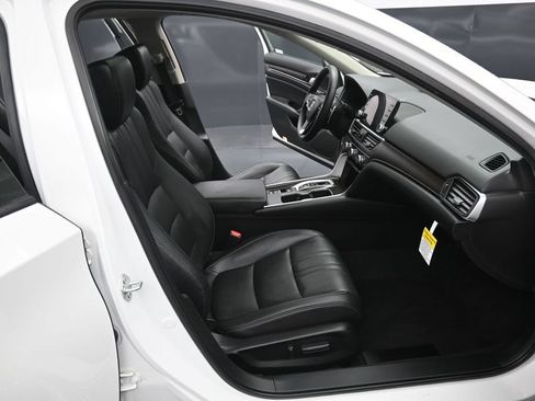 Used 2021 Honda Accord EX-L image 35