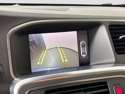 Used 2018 Volvo S60 T5 Inscription Platinum FWD image 14