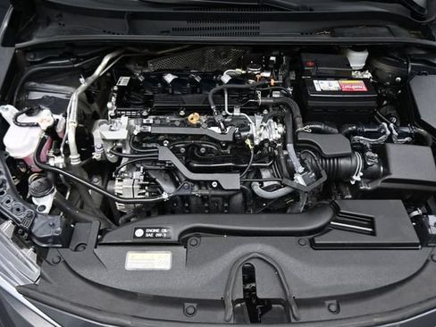 Used 2024 Toyota Corolla LE FWD image 12