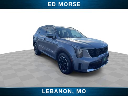 Used 2024 Kia Sorento S image 2