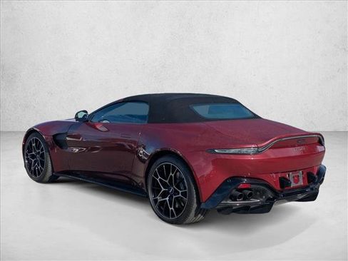 Used 2021 Aston Martin V8 Vantage Roadster image 8