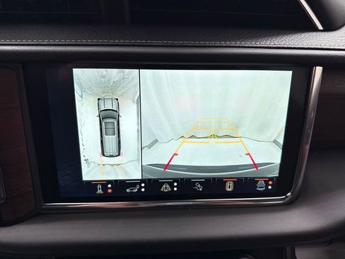 Used 2023 GMC Yukon Denali Ultimate image 39