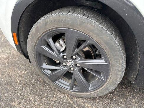 Used 2023 Buick Envision Essence w/ Sport Touring Package image 10