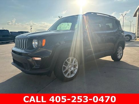 Used 2022 Jeep Renegade Sport w/ Sport Appearance Group AWD/4WD image 2