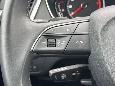 Used 2023 Audi Q5 2.0T Premium w/ Convenience Package image 23