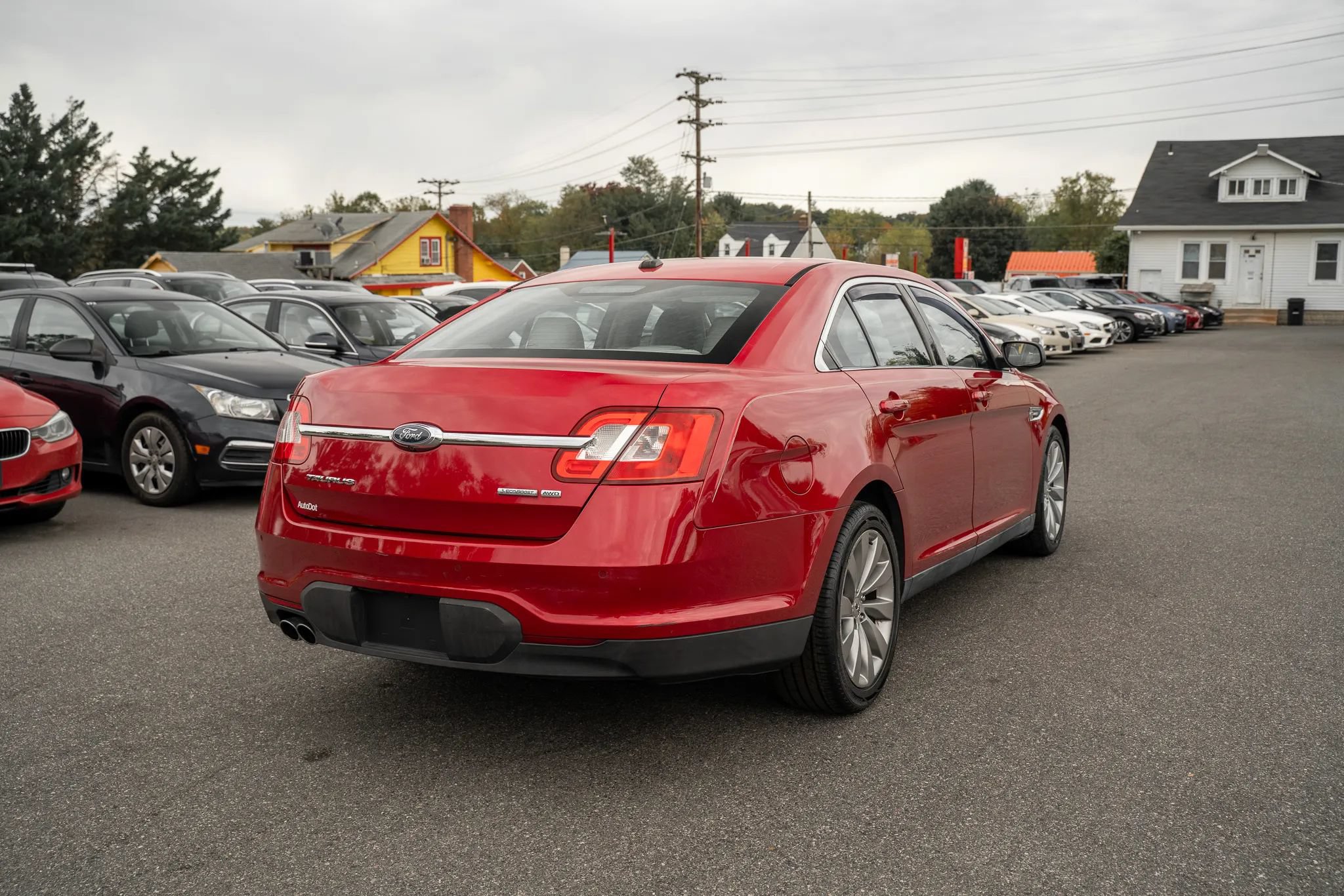 Used 2011 Ford Taurus SEL w/ 202A Rapid Spec Order Code AWD/4WD image 3