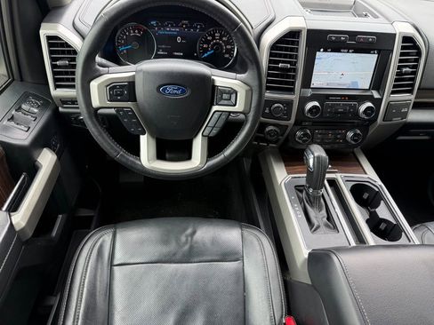 Used 2017 Ford F150 Lariat w/ Equipment Group 502A Luxury AWD/4WD image 10