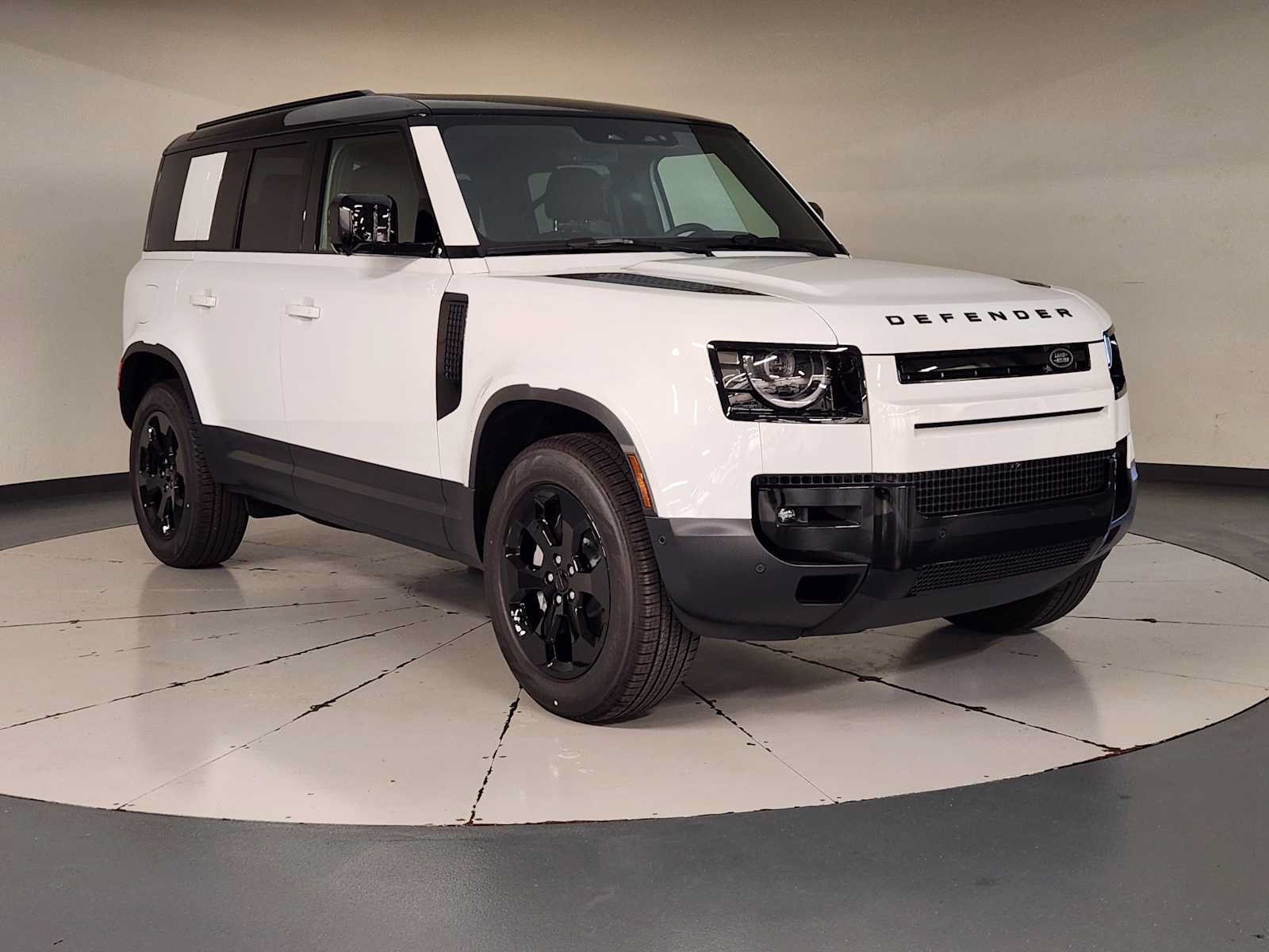 New 2026 Land Rover Defender 110 S AWD/4WD image 7
