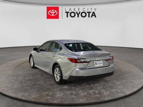 Used 2025 Toyota Camry LE FWD image 5