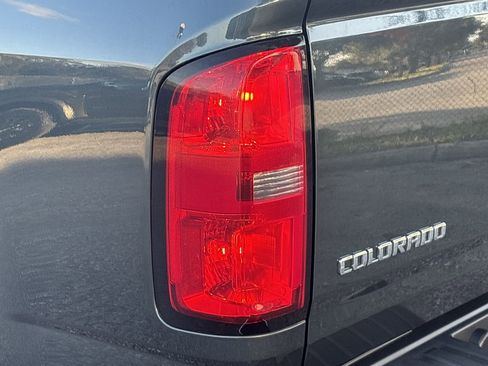 Used 2017 Chevrolet Colorado W/T w/ WT Convenience Package image 28