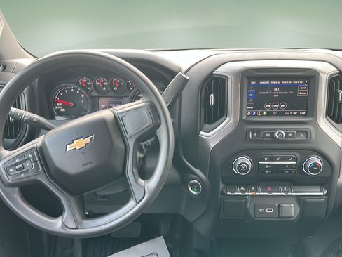 Used 2024 Chevrolet Silverado 1500 W/T w/ WT Value Package AWD/4WD image 15