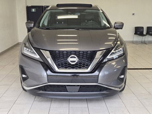 Used 2019 Nissan Murano Platinum w/ Cargo Package image 2