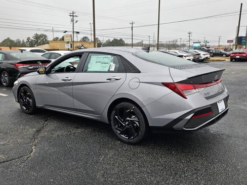 New 2026 Hyundai Elantra Sport FWD image 9