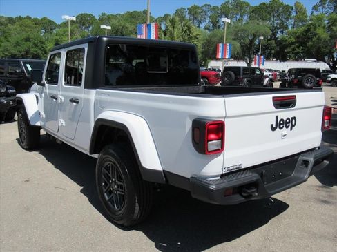 New 2026 Jeep Gladiator Sport AWD/4WD image 5