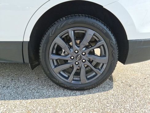 Used 2024 Chevrolet Equinox RS w/ RS Leather Package image 9